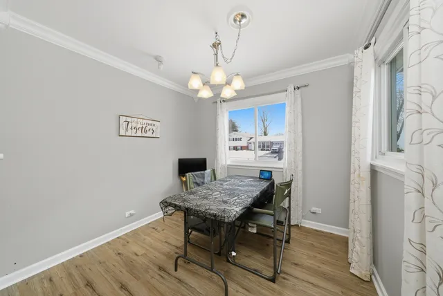 $399,000 | 2612 Mitchell Drive, Woodridge, IL 60517