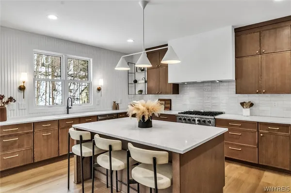 $829,900 | 9767 Greiner Road, Clarence, NY 14031