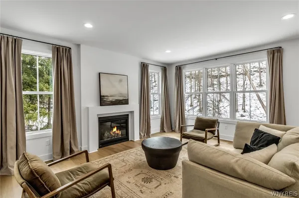 $829,900 | 9767 Greiner Road, Clarence, NY 14031