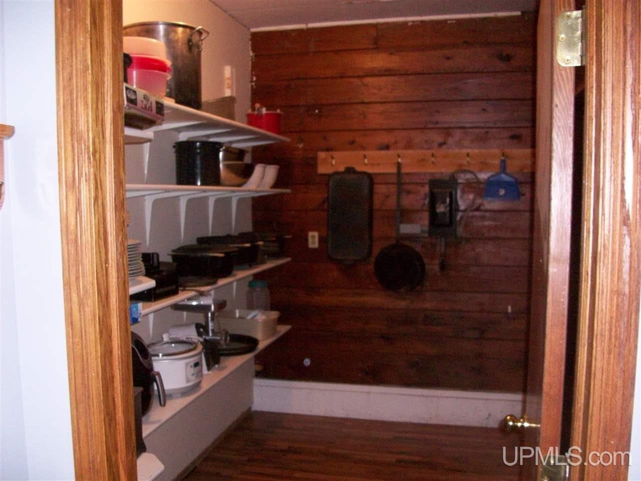 4903 Danforth Road Escanaba, MI 49829 - Photo 9 of 43