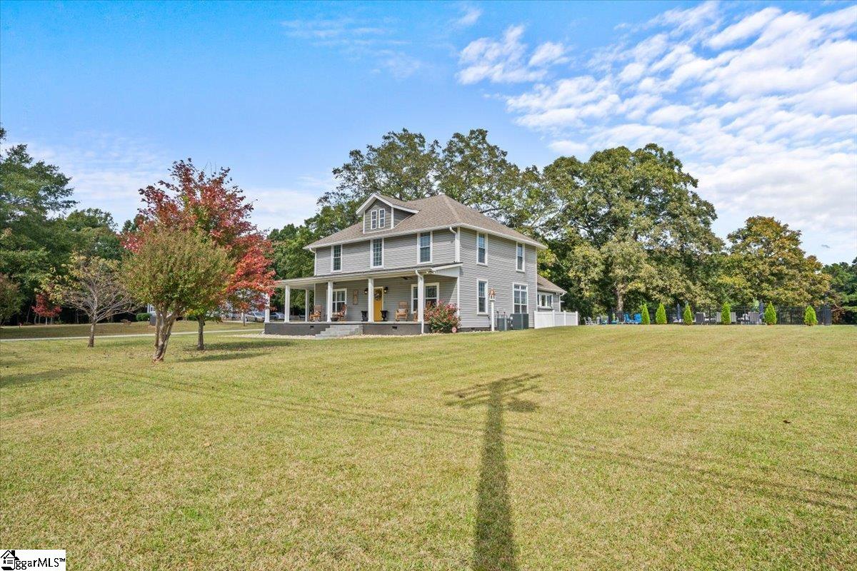 909 Anderson Ridge Road Greer, SC 29651 - Photo 3 of 36