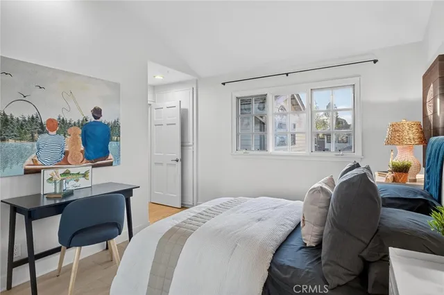 $2,295,000 | 18 East Malaga Place, Manhattan Beach, CA 90266