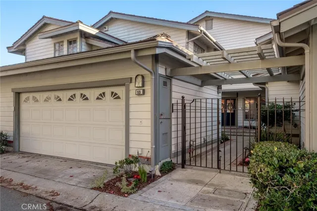 $2,295,000 | 18 East Malaga Place, Manhattan Beach, CA 90266