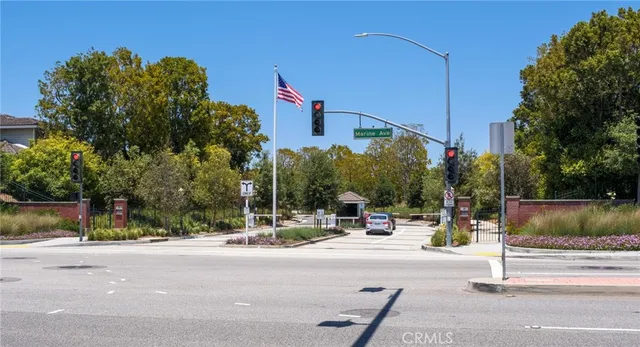 $2,295,000 | 18 East Malaga Place, Manhattan Beach, CA 90266