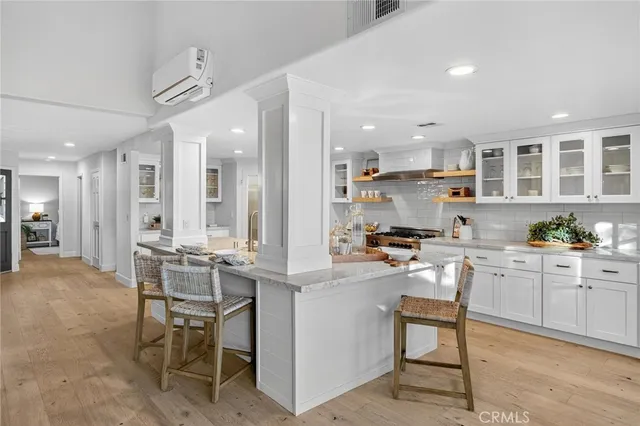 $2,295,000 | 18 East Malaga Place, Manhattan Beach, CA 90266