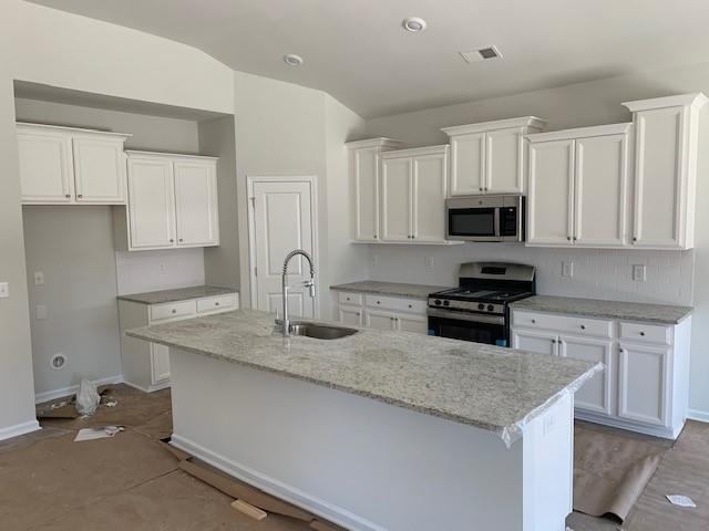 6038 Coral Berry Road Hanahan, SC 29410 - Photo 10 of 28 kitchen2