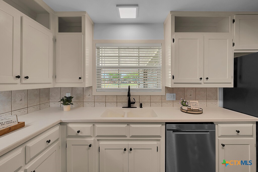 10280 South Whitehall Road Temple, TX 76504 - Photo 17 of 48