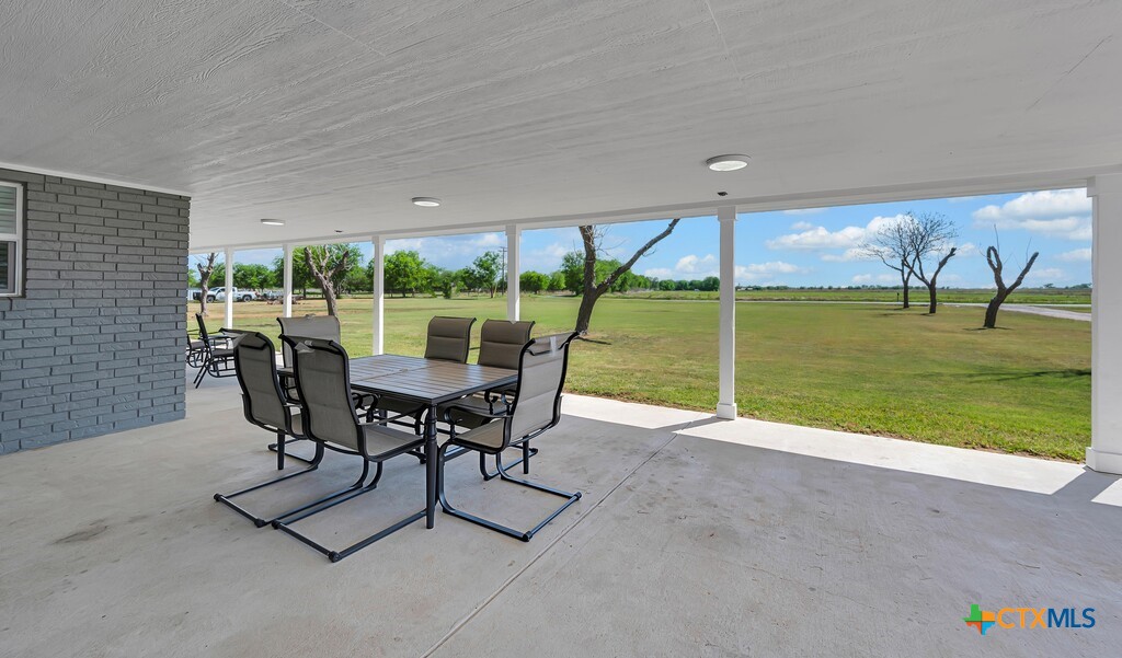 10280 South Whitehall Road Temple, TX 76504 - Photo 5 of 48