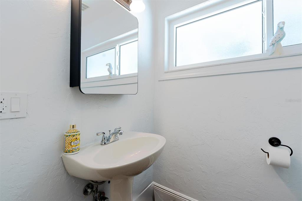 16102 4th Street East Redington Beach, FL 33708 - Photo 34 of 60
