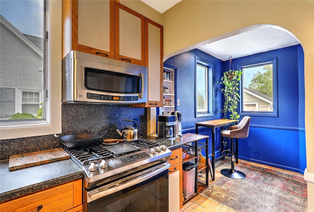 15 Greenfield Street Pawtucket, RI 02861 - Photo 15 of 38