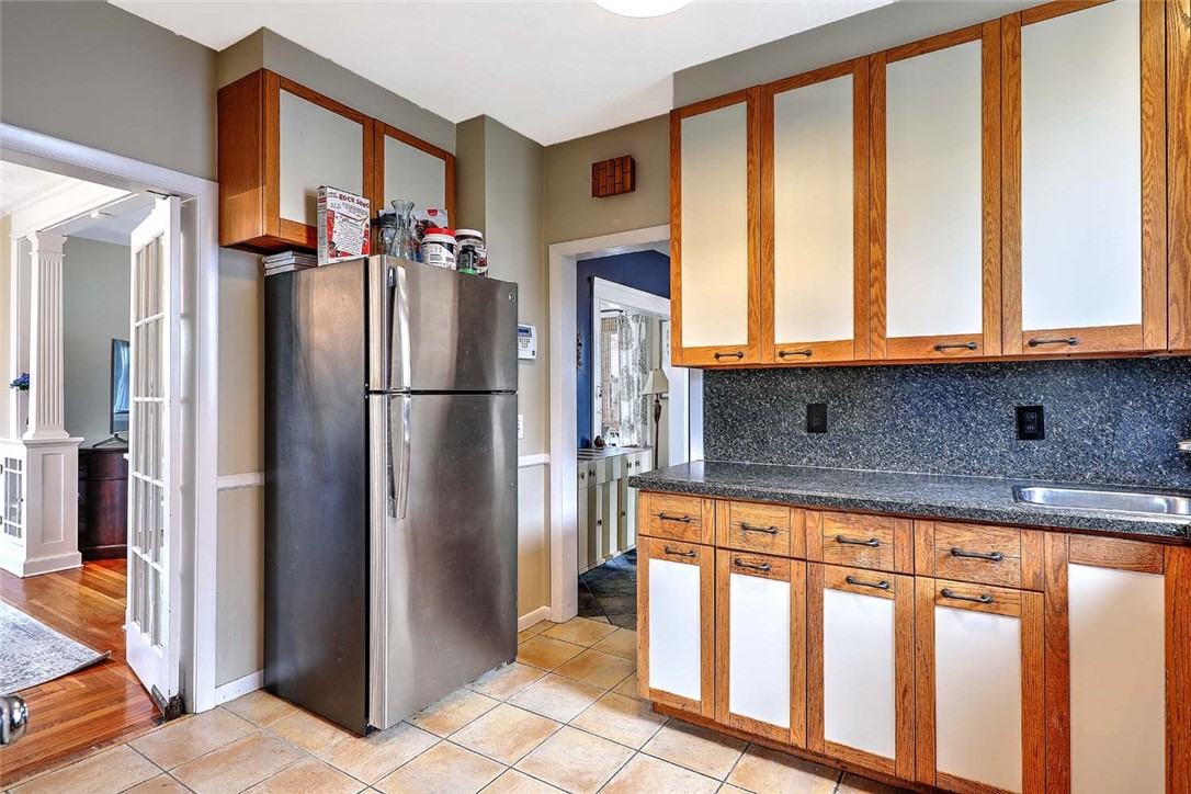 15 Greenfield Street Pawtucket, RI 02861 - Photo 17 of 38