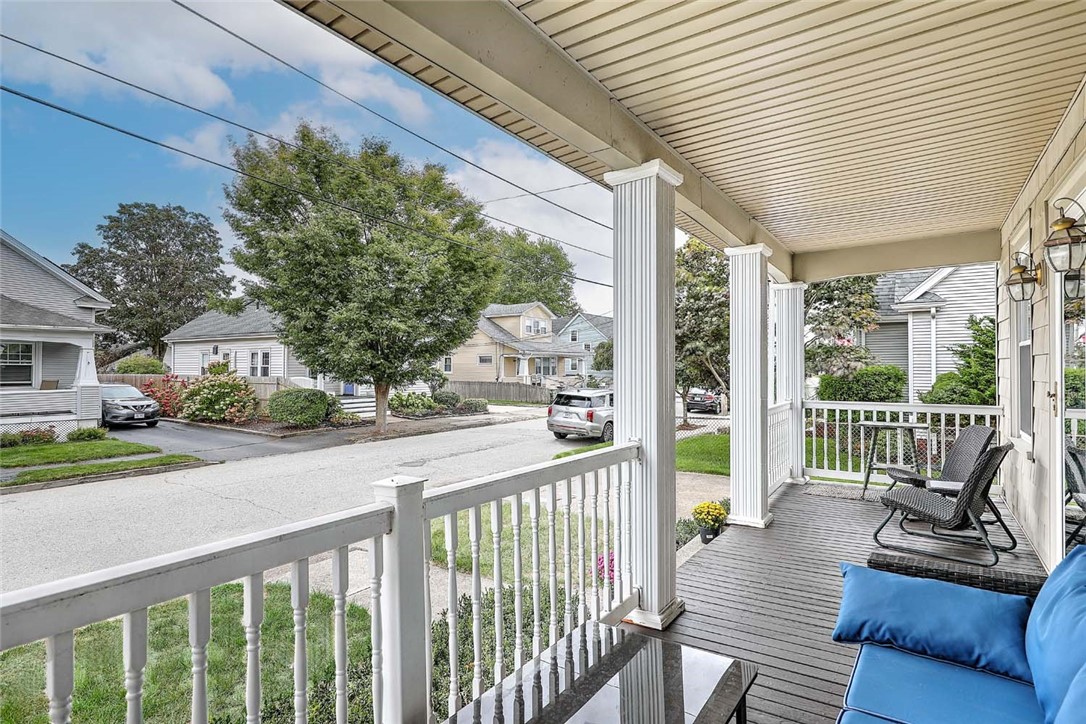 15 Greenfield Street Pawtucket, RI 02861 - Photo 3 of 38