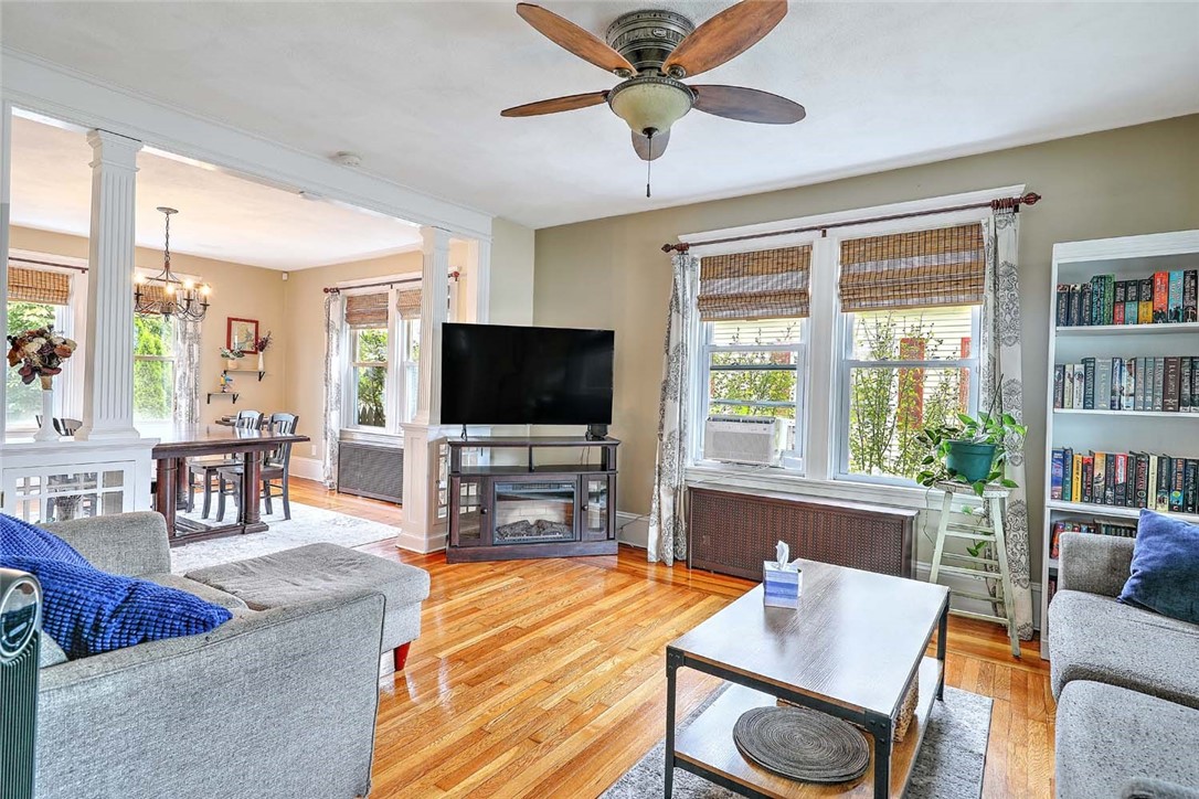 15 Greenfield Street Pawtucket, RI 02861 - Photo 7 of 38