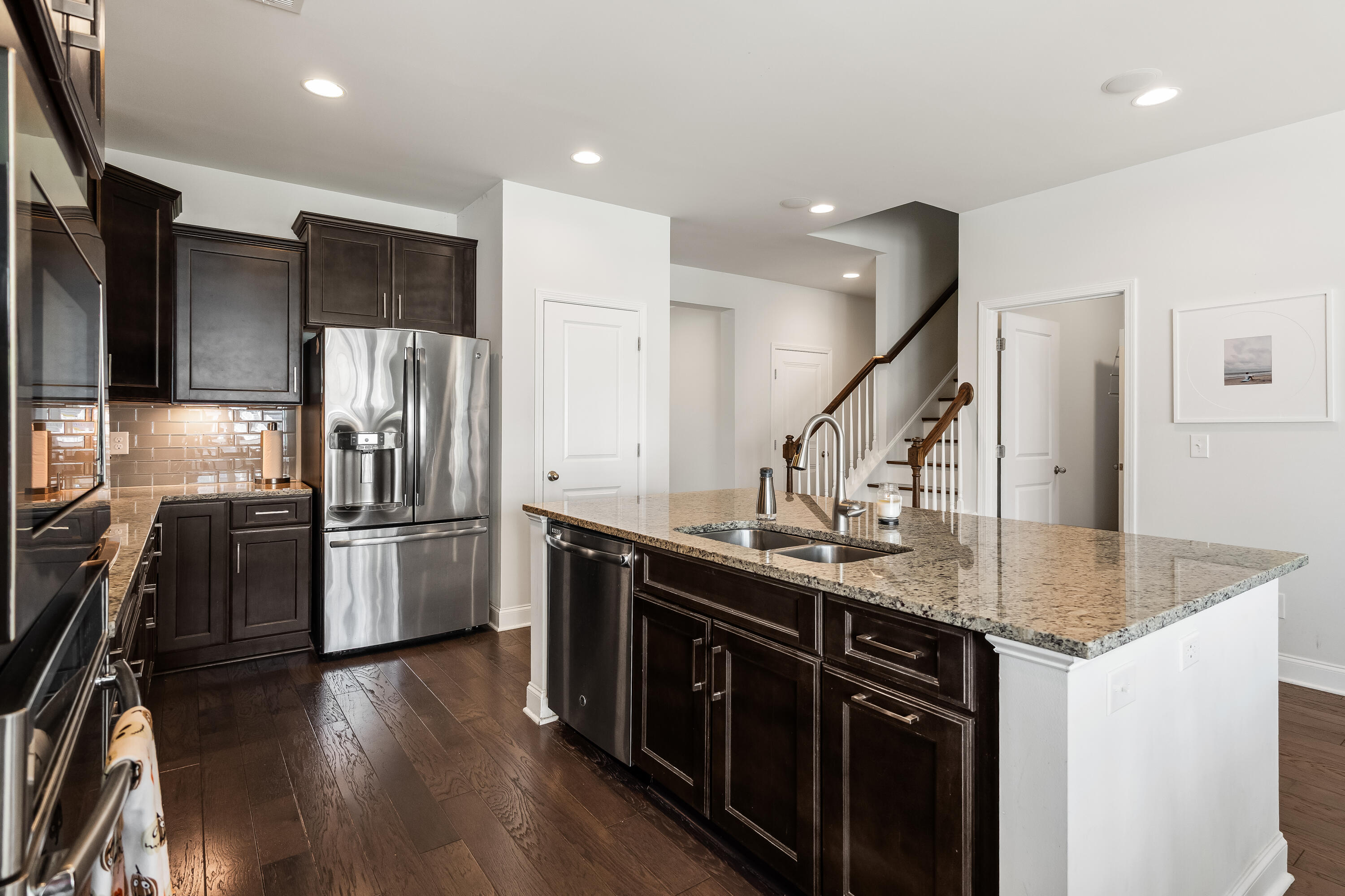 228 Swallowtail Court Mount Pleasant, SC 29464 - Photo 10 of 46