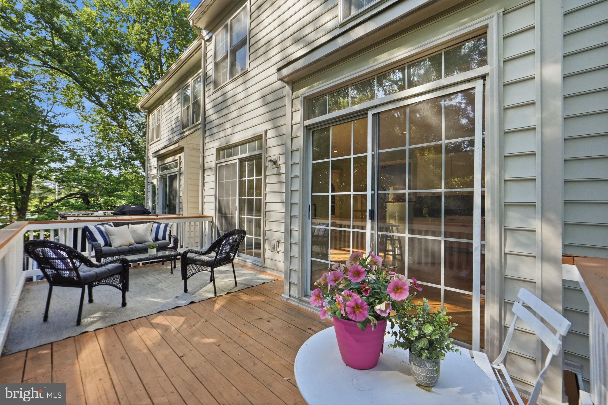 125 Roland Court Southwest Vienna, VA 22180 - Photo 35 of 41 Main Level Deck