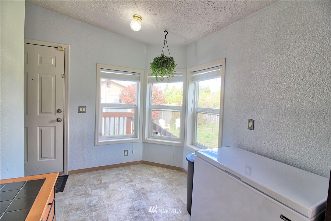 19310 Loganberry Street Southwest Rochester, WA 98579 - Photo 16 of 25