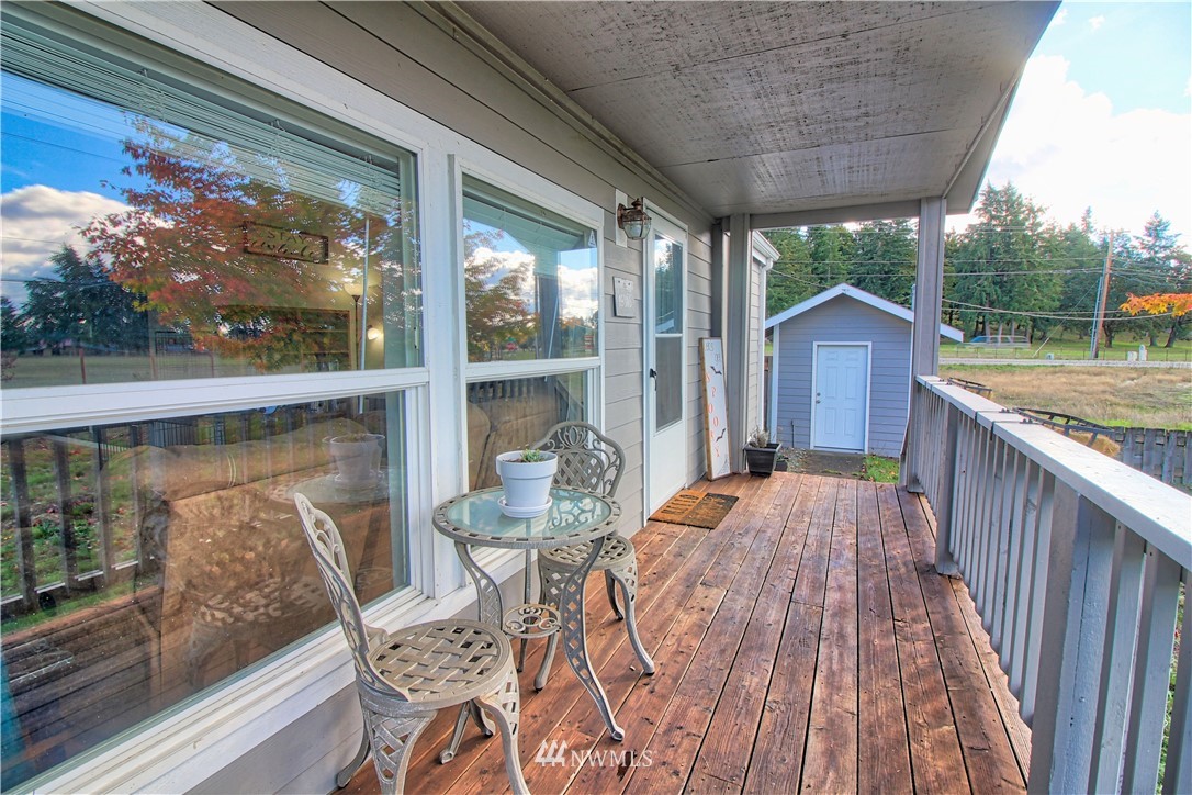 19310 Loganberry Street Southwest Rochester, WA 98579 - Photo 4 of 25