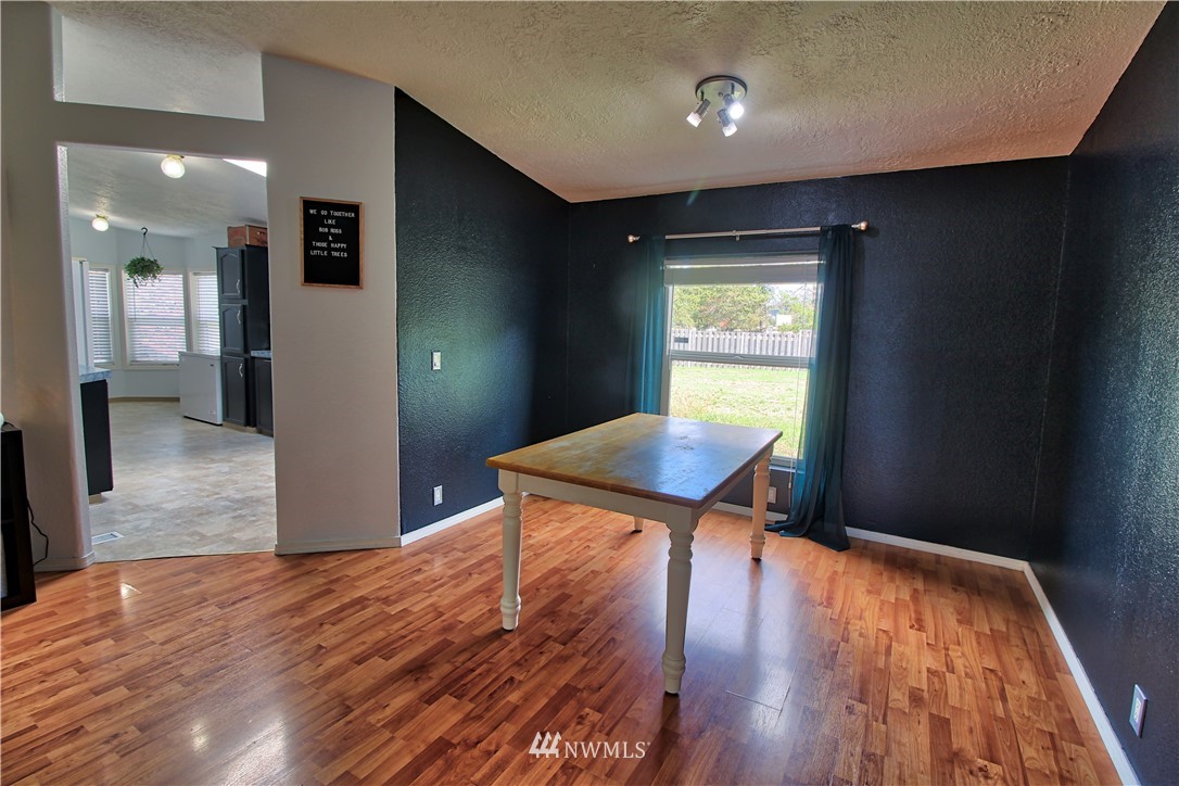 19310 Loganberry Street Southwest Rochester, WA 98579 - Photo 9 of 25