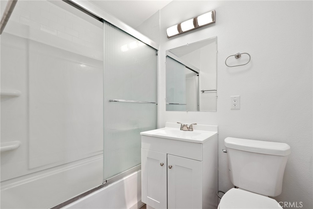 930 Emerald Street Anaheim, CA 92804 - Photo 15 of 21