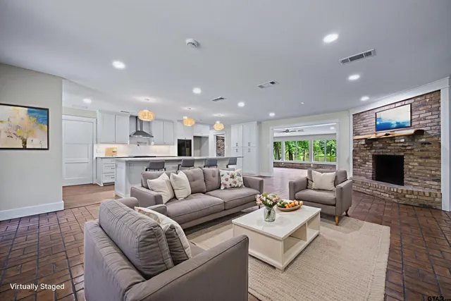 $650,000 | 13426 Cr 468 Tyler Tx 75704, Tyler, TX 75704