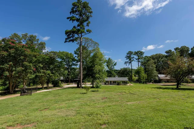 $650,000 | 13426 Cr 468 Tyler Tx 75704, Tyler, TX 75704
