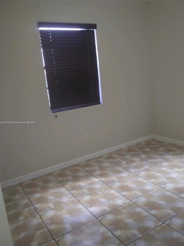17325 Homestead Avenue, Unit 2 Miami, FL 33157 - Photo 4 of 5 a view of room