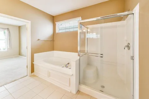 $499,995 | 2660 Chesire Court, West Dundee, IL 60118