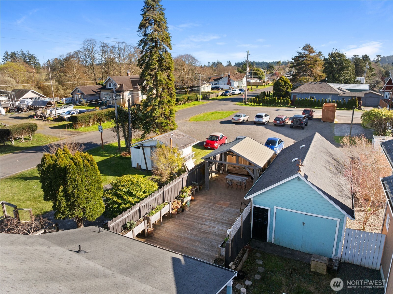 1310 44th Place Seaview, WA 98644 - Photo 4 of 35