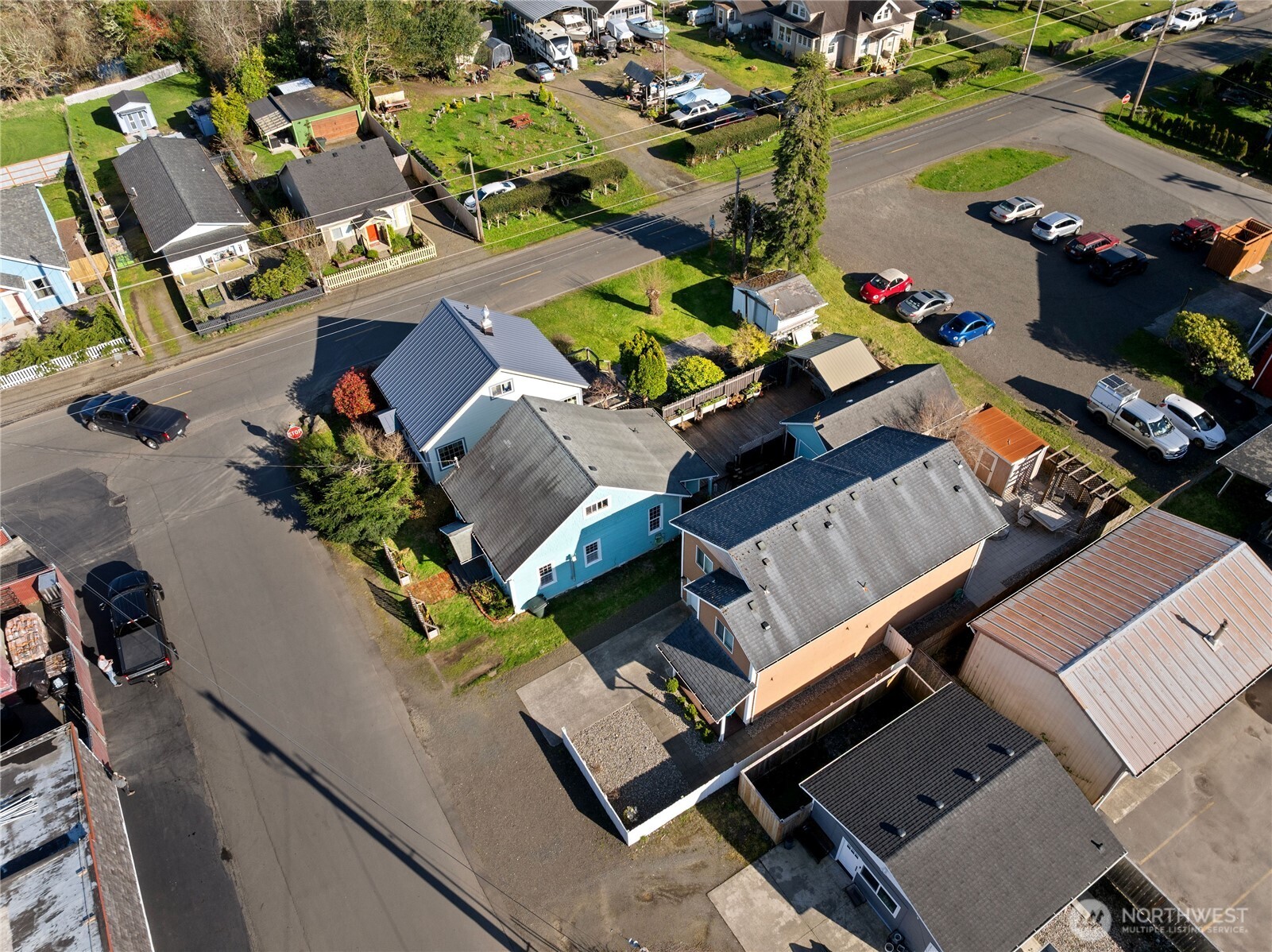 1310 44th Place Seaview, WA 98644 - Photo 5 of 35