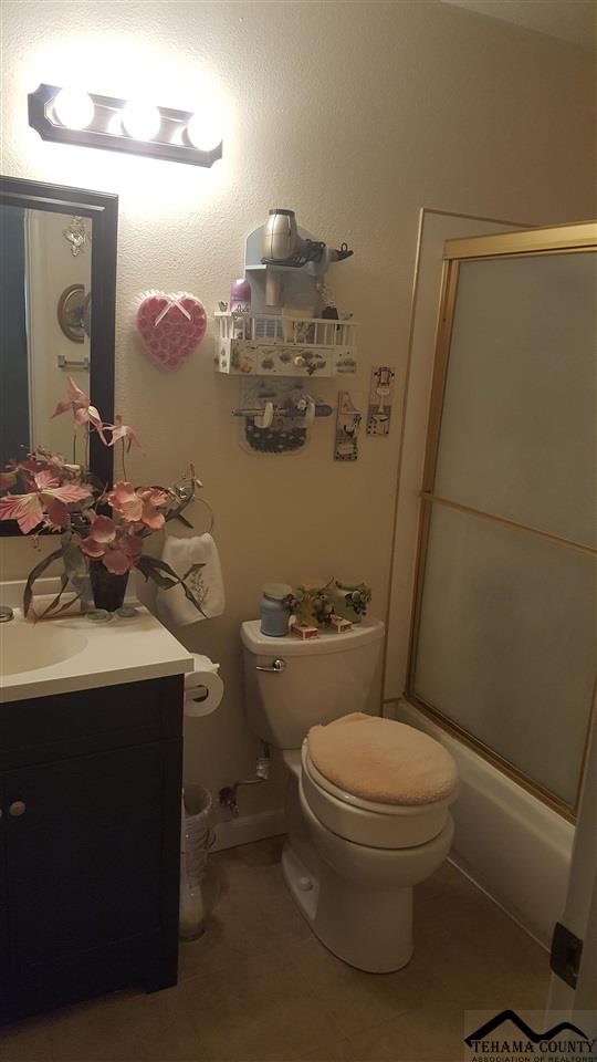11040 Hillcrest Road, Unit 11040 HIRSCHFELD WAY RAN Rancho Cordova, CA 95670 - Photo 30 of 37