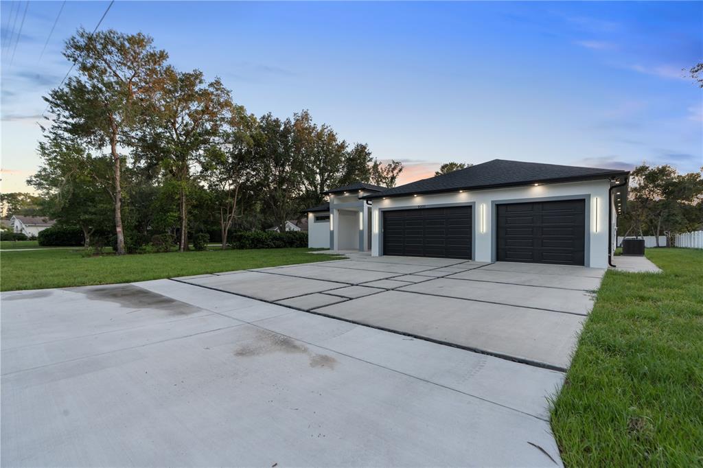 9201 Nightingale Road Weeki Wachee, FL 34613 - Photo 8 of 70