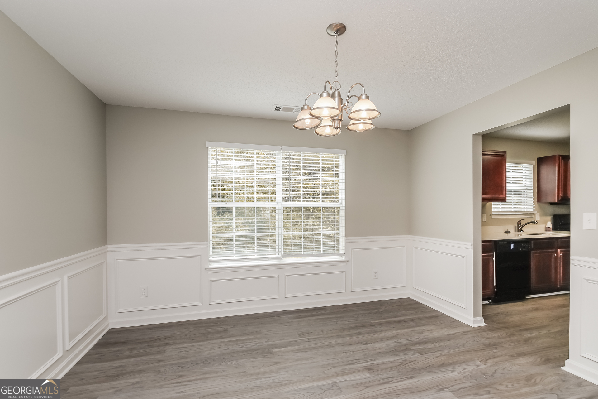 6854 Fireside Lane Atlanta, GA 30349 - Photo 3 of 17