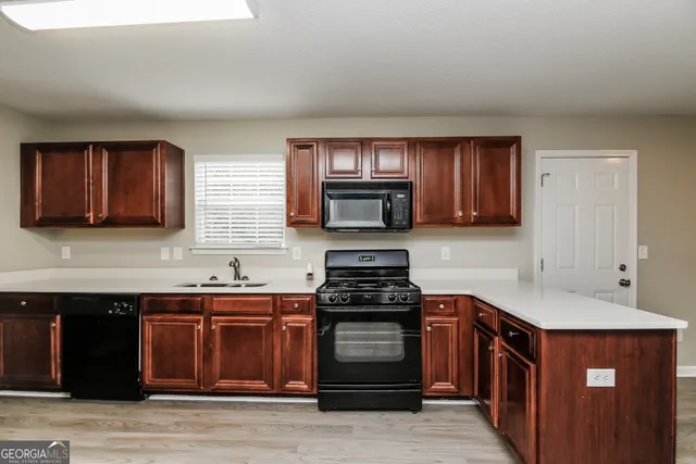 $2,555 | 6854 Fireside Lane, Atlanta, GA 30349