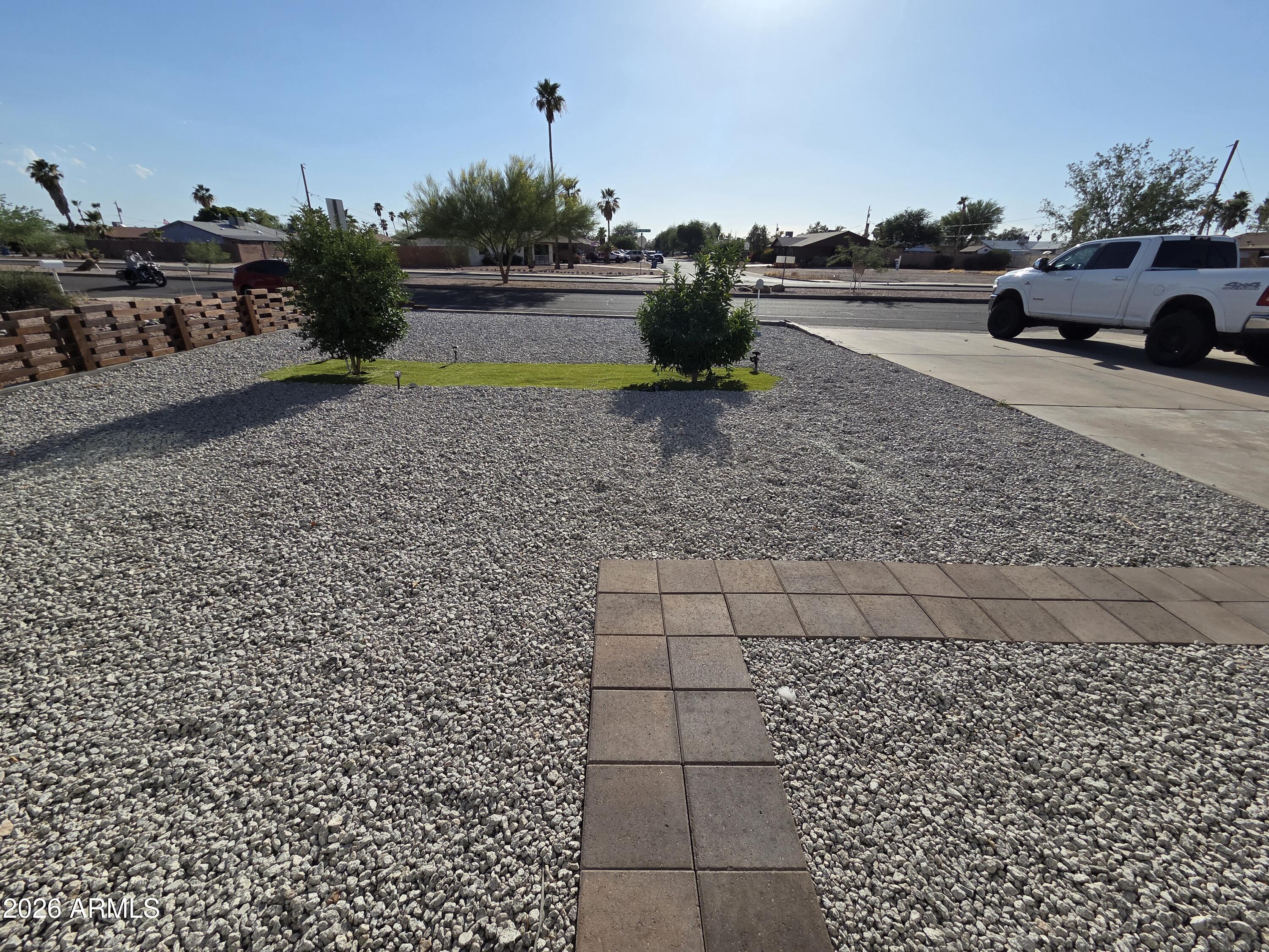 2219 South Royal Palm Road Apache Junction, AZ 85119 - Photo 3 of 32