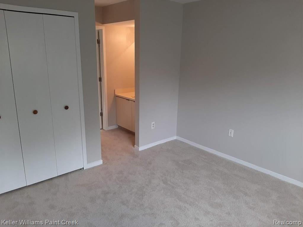 573 Victoria Court Rochester Hills, MI 48307 - Photo 13 of 24