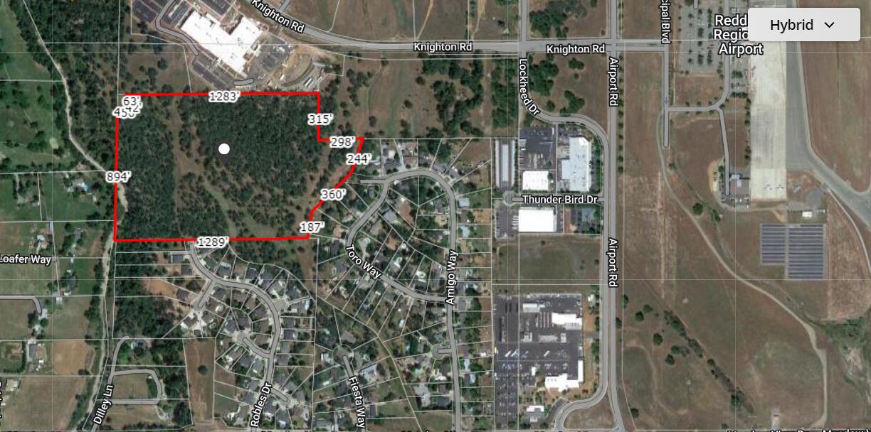 7100 Amigo Way Redding, CA 96002 - Photo 2 of 3 a view of entryway