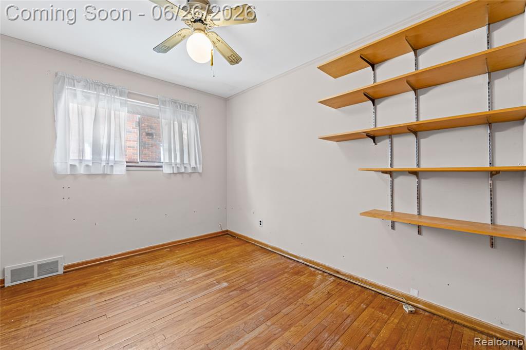 18645 Whitcomb Detroit, MI 48235 - Photo 14 of 23