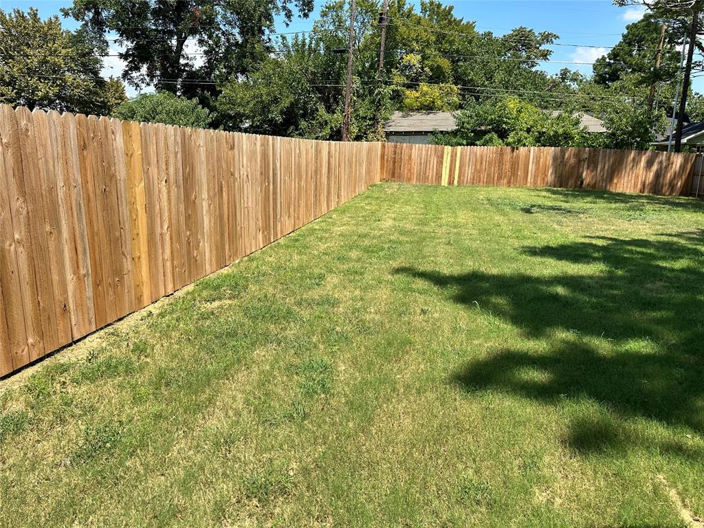 117 West Sears Street Denison, TX 75021 - Photo 30 of 31 New fence! Yard maintenance included!