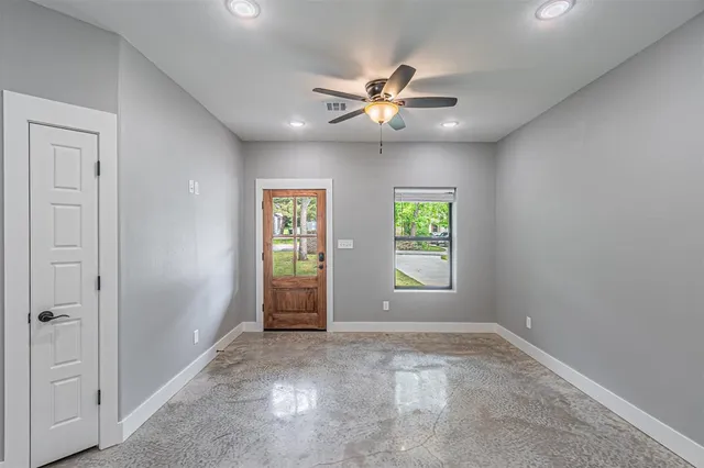 $1,750 | 117 West Sears Street, Denison, TX 75021