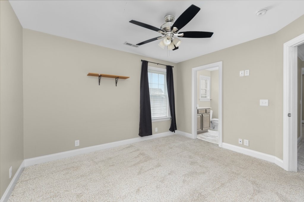 1752 John Lee Lane Murfreesboro, TN 37128 - Photo 28 of 39 a view of a livingroom with a ceiling fan