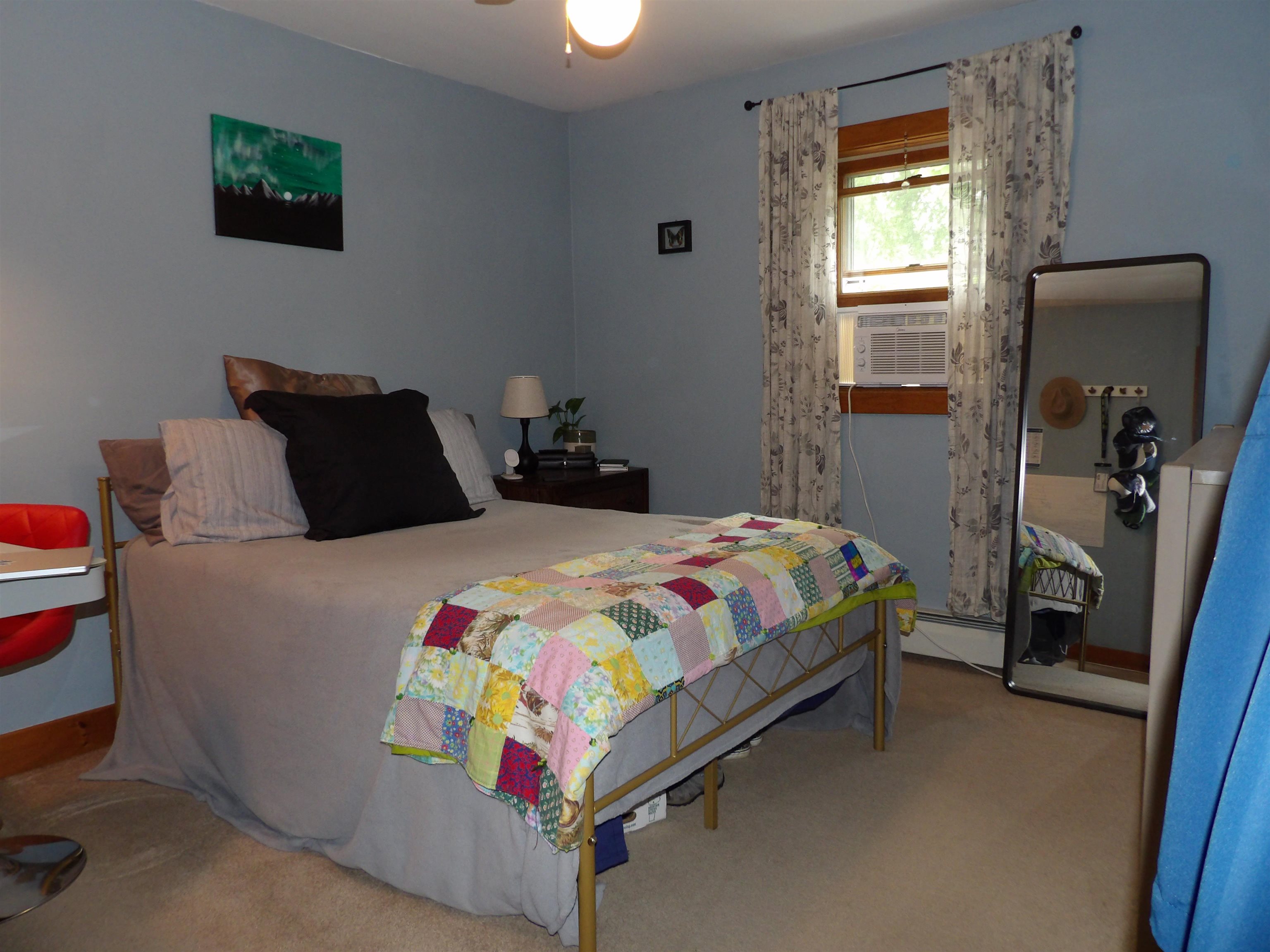 19 Phillips Street Rutland, VT 05701 - Photo 24 of 35