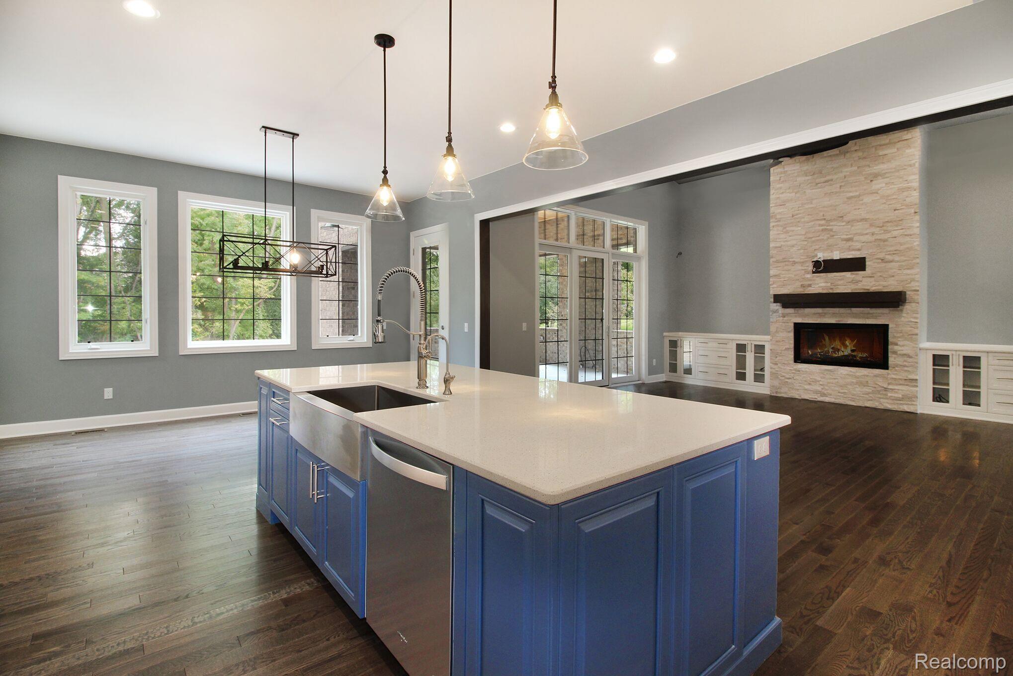 47725 Card Road Macomb, MI 48044 - Photo 2 of 24 Gallery Image 2