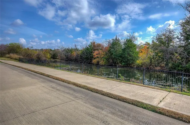 $680,000 | 674 Hanover Drive, Rockwall, TX 75087