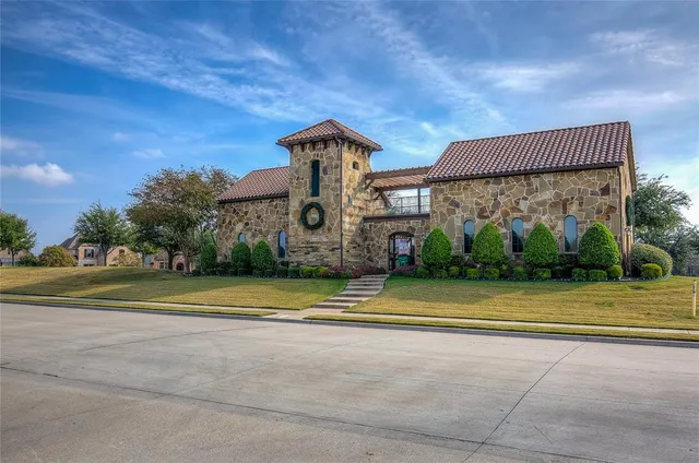 $680,000 | 674 Hanover Drive, Rockwall, TX 75087