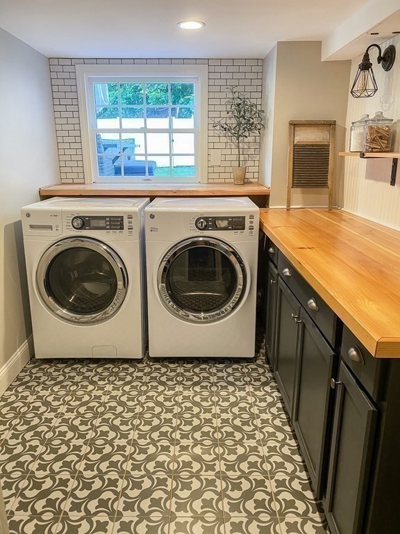 20 Crescent Drive Salem, MA 01970 - Photo 17 of 21 a utility room with dryer and washer