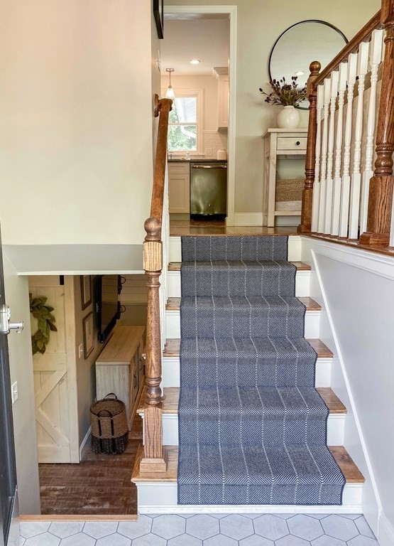 20 Crescent Drive Salem, MA 01970 - Photo 3 of 21 a bathroom with a sink and a mirror