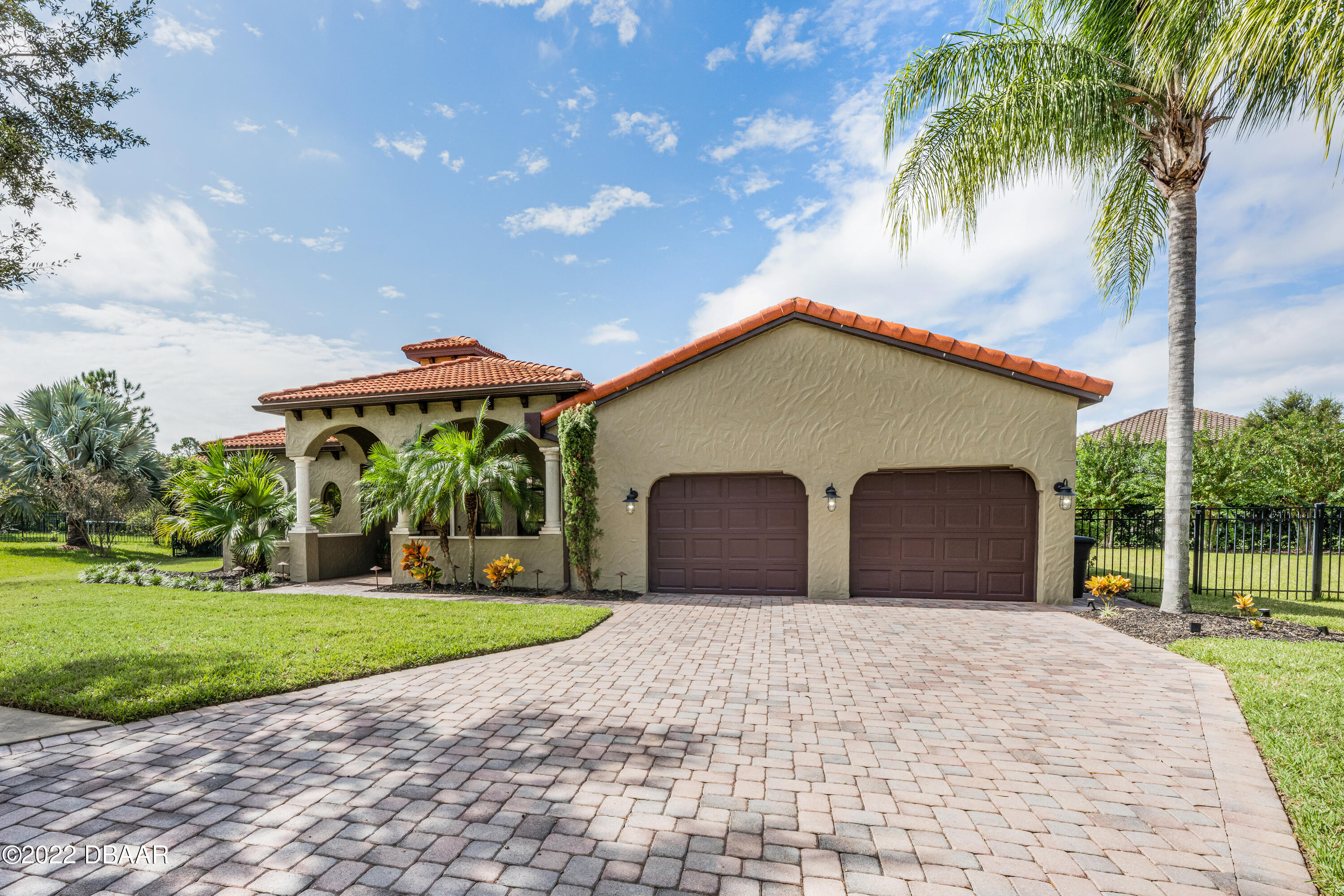 106 Via Rosa Court DeBary, FL 32713 - Photo 3 of 60 Front View of Home