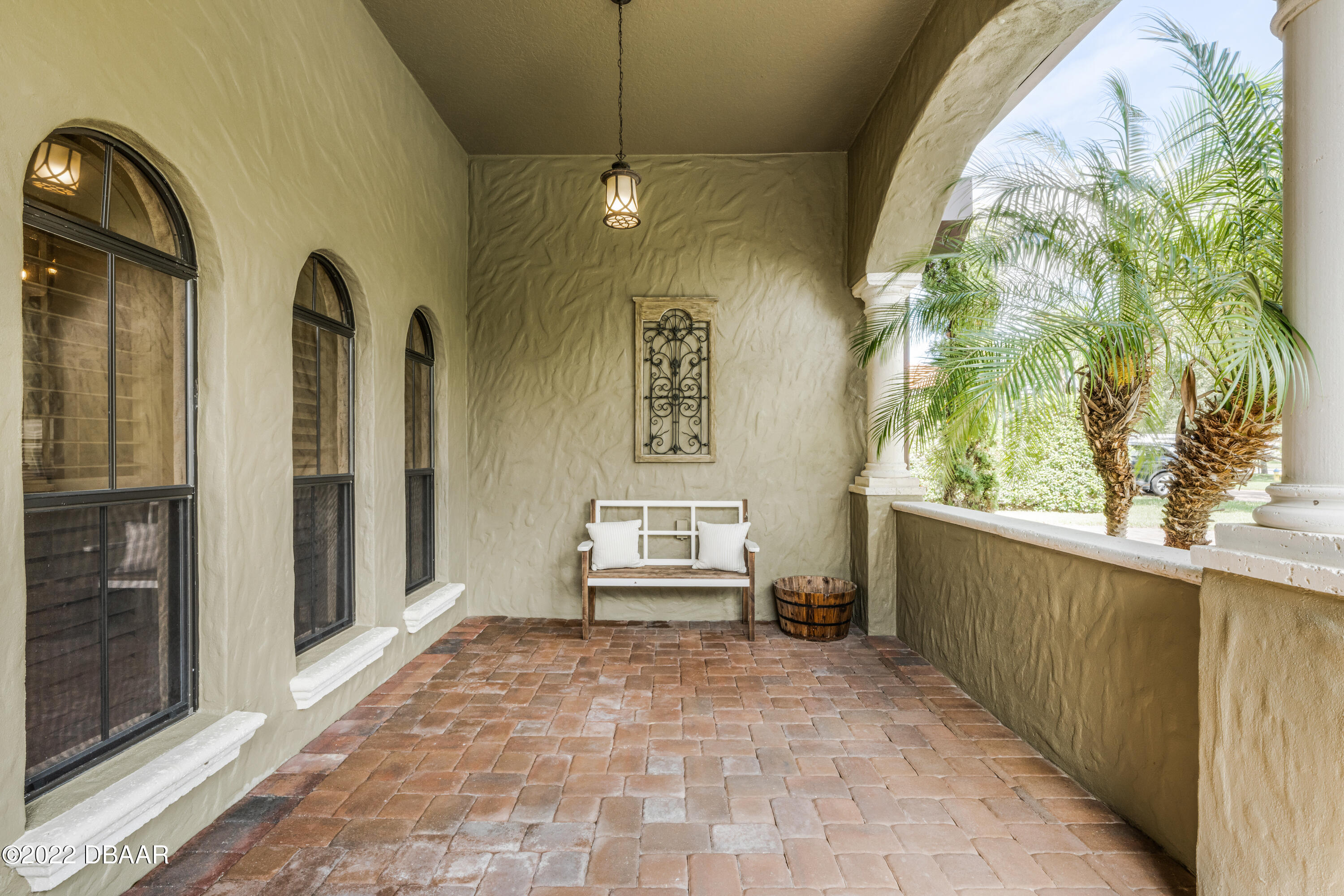 106 Via Rosa Court DeBary, FL 32713 - Photo 5 of 60 106-via-rosa-court--debary--fl-32713---0