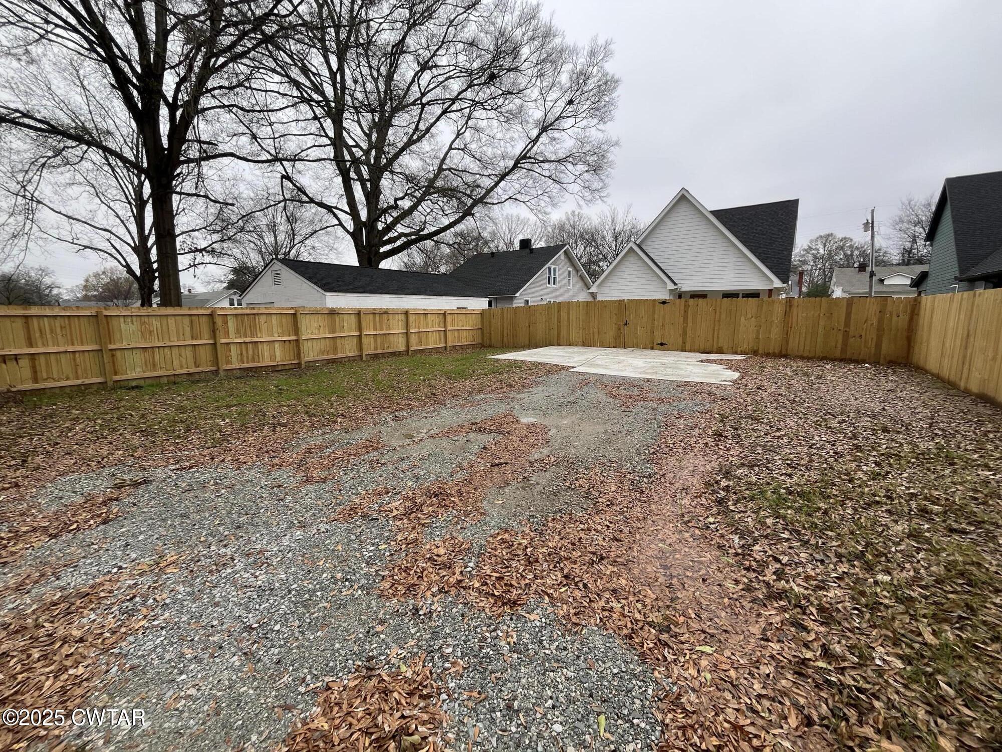118 Roland Avenue Jackson, TN 38301 - Photo 24 of 24 a view of backyard with green space
