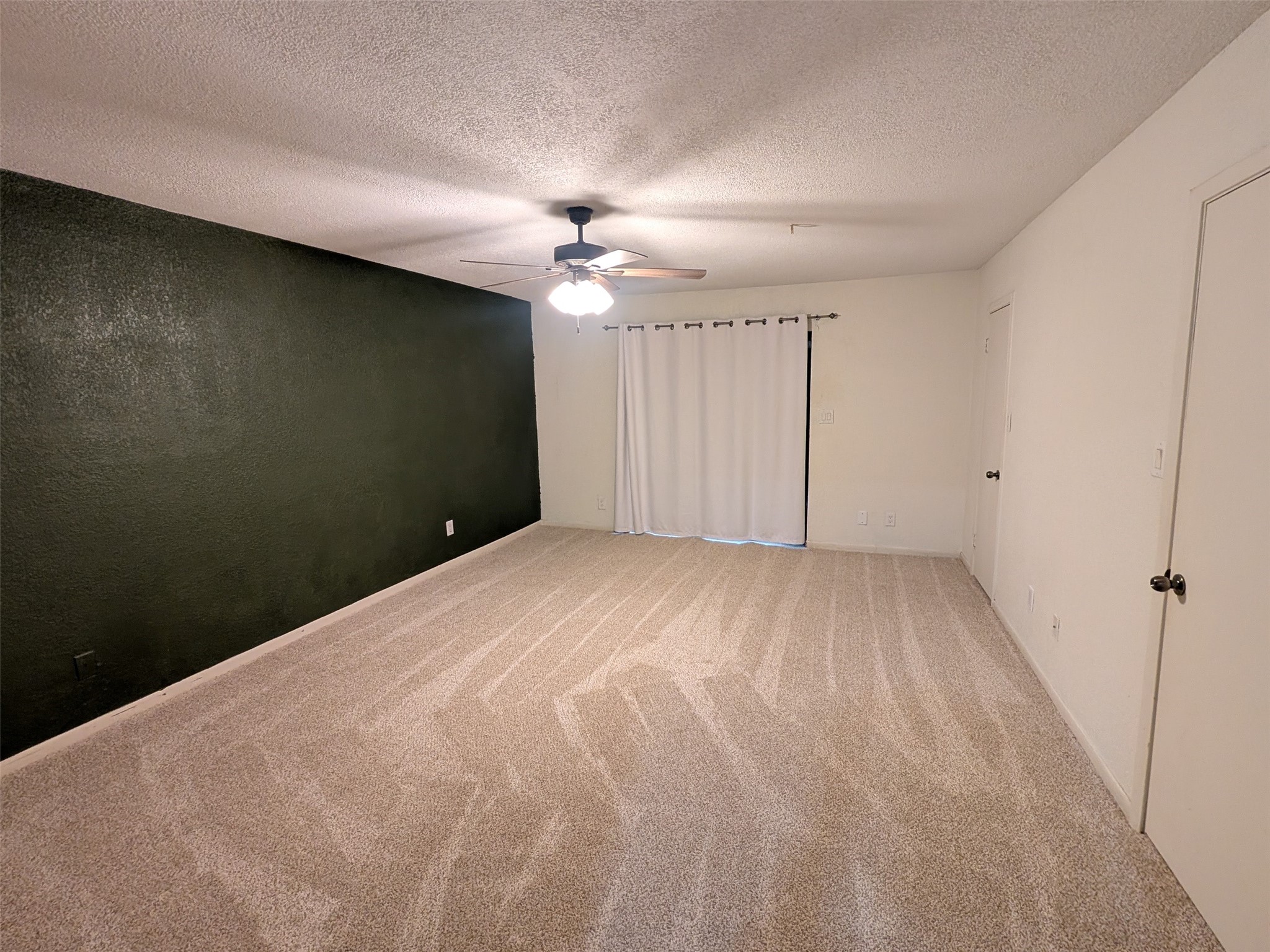 1909 Reese Street Liberty, TX 77575 - Photo 6 of 9 Large Primary Suite